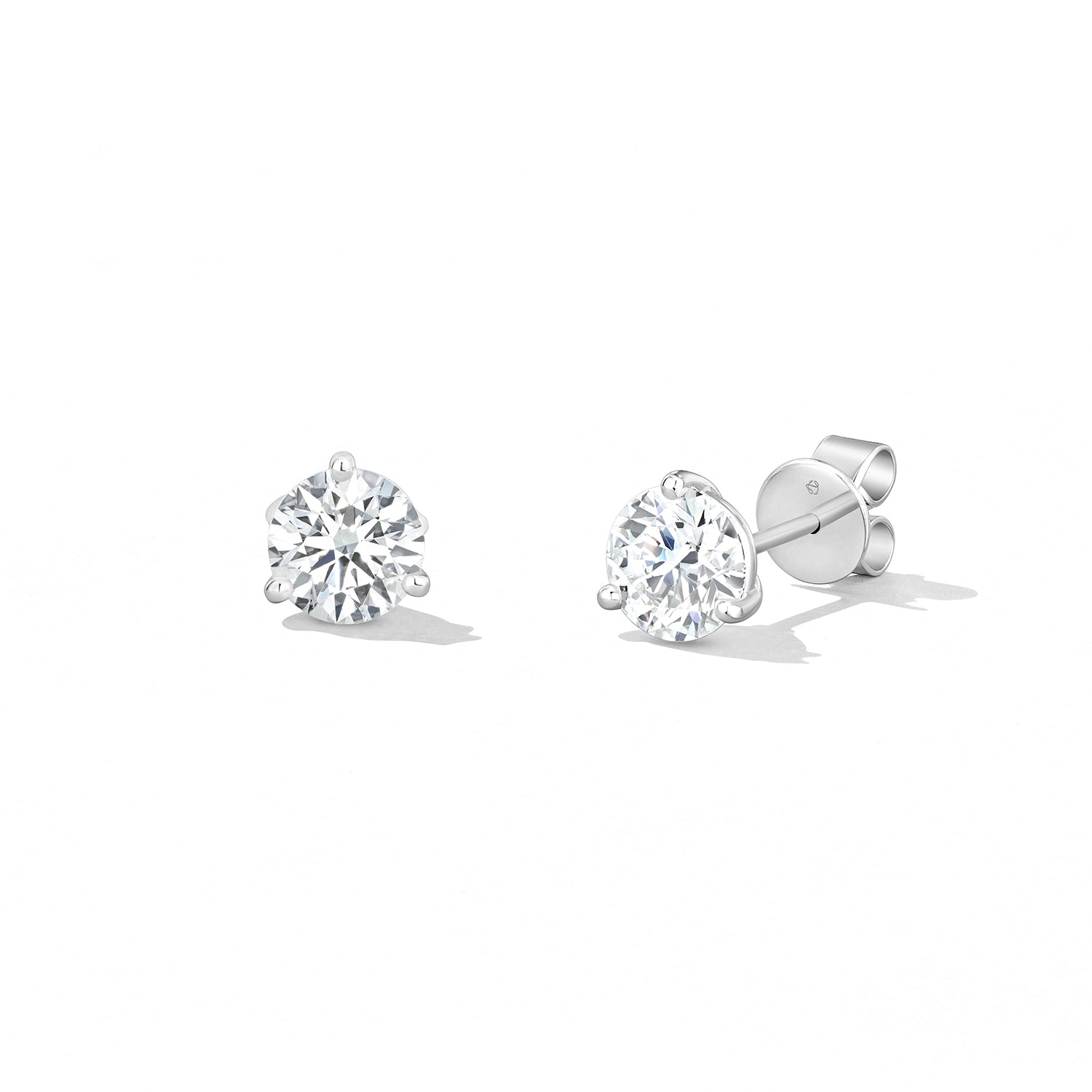 18K White Gold Three-Prong Stud Earring (0.40CTW)