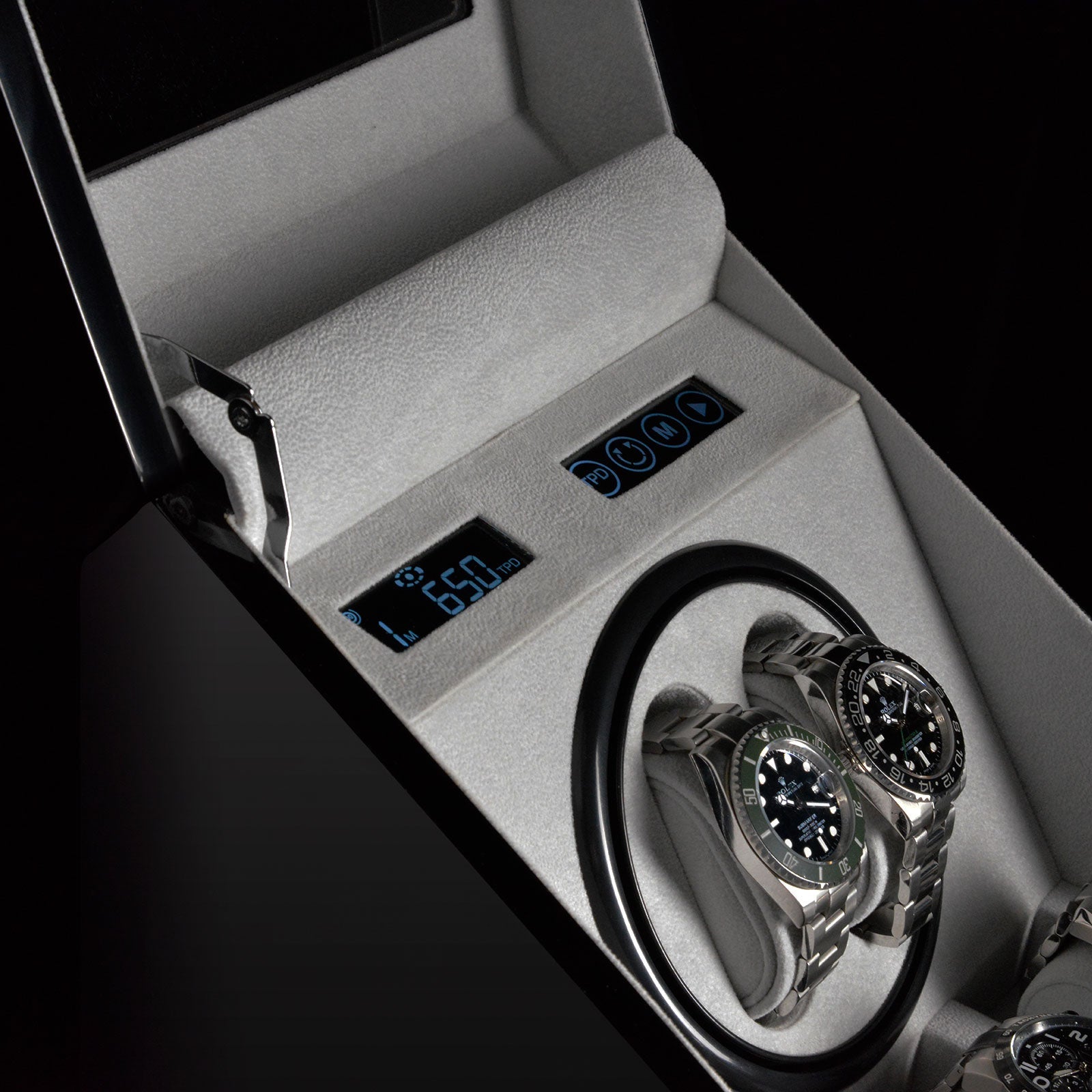 Video Thumbnail: 70005 01 D 01 - Designhütte Monaco Watch Winder in Black for 2 Watches