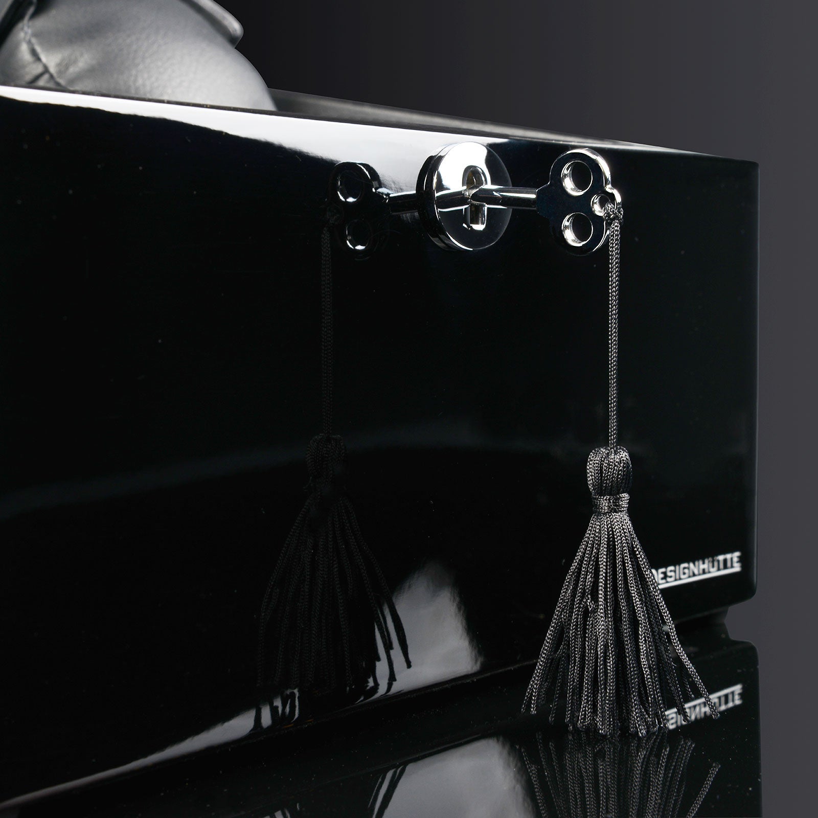 München Black for 2 Watches