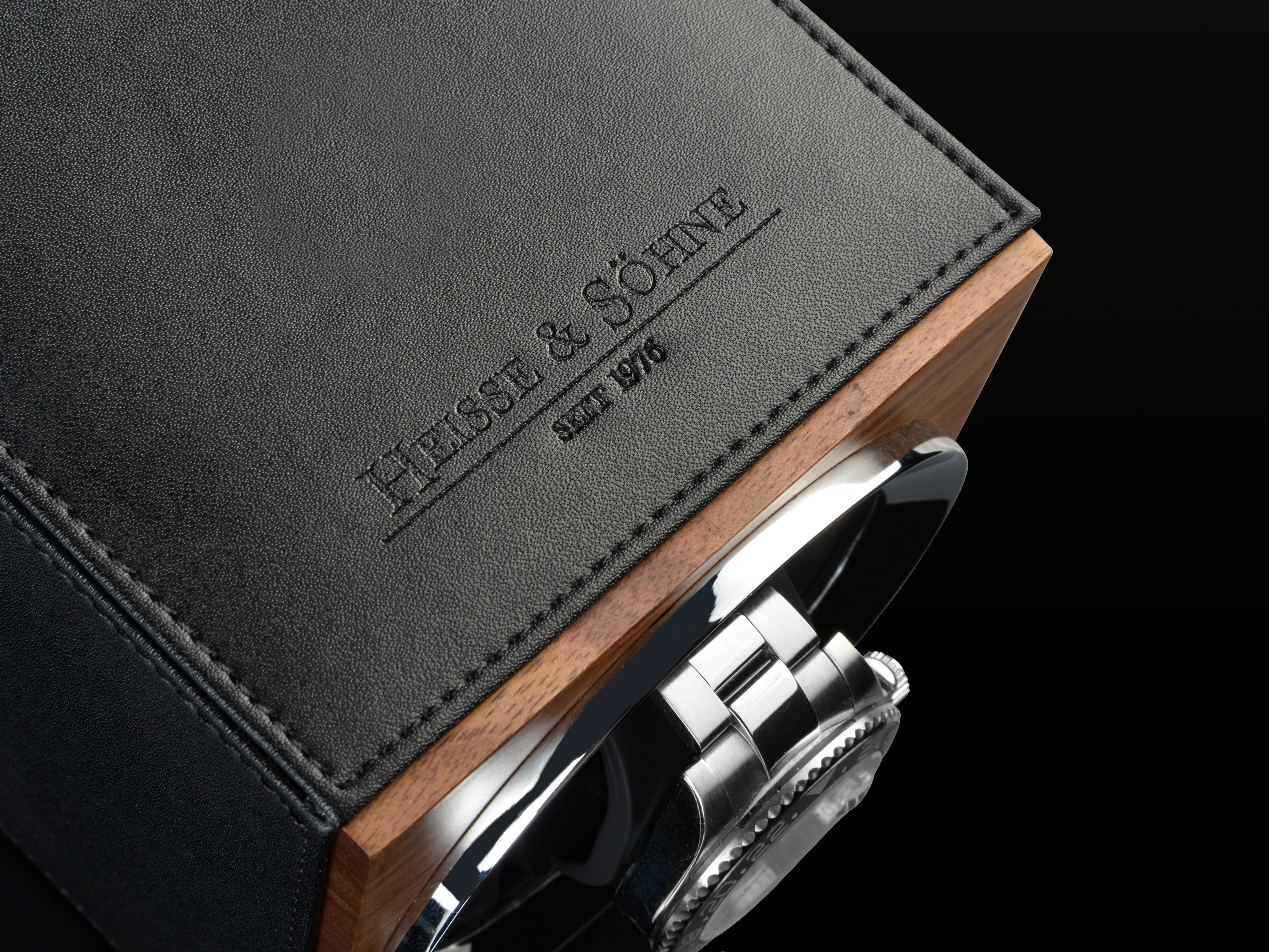 Moon Walnut & Black Single