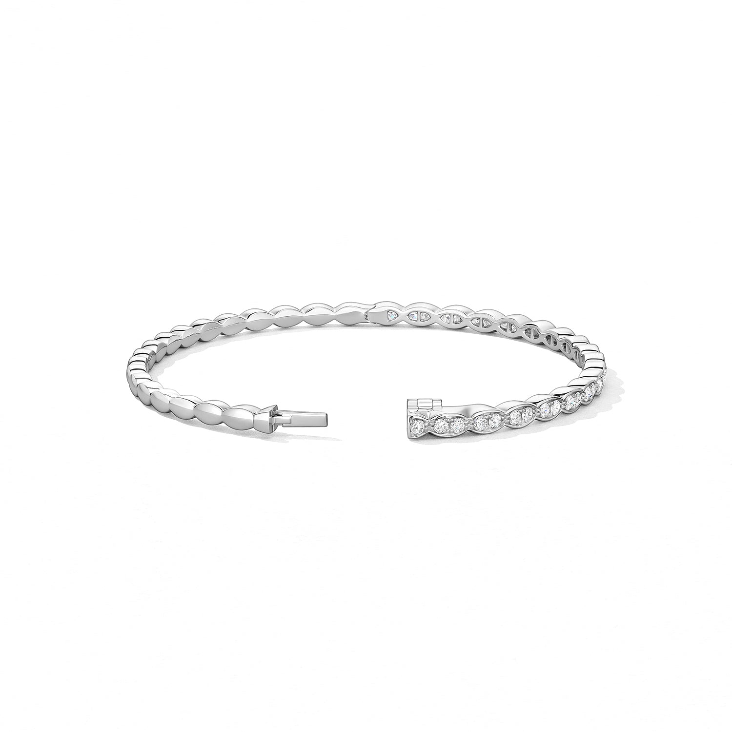 Video Thumbnail: Hearts on Fire Lorelei Floral Diamond Bangle 1 - 18kw Gold Lorelei Floral Diamond Bangle