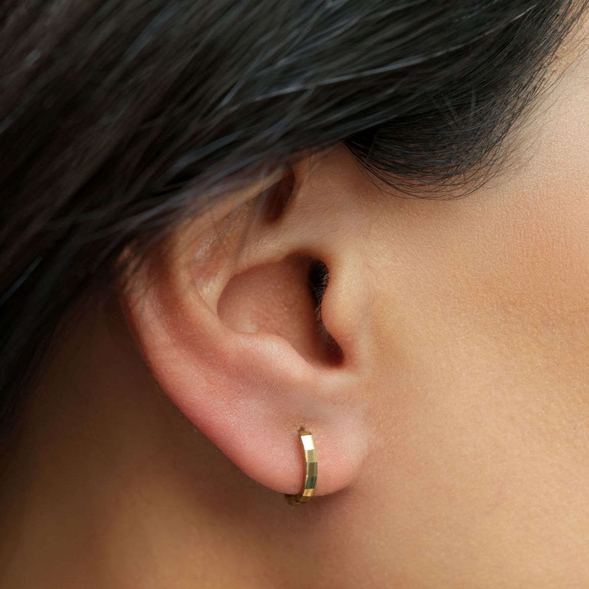Howard 14K Yellow Gold Fluted Huggie Earrings