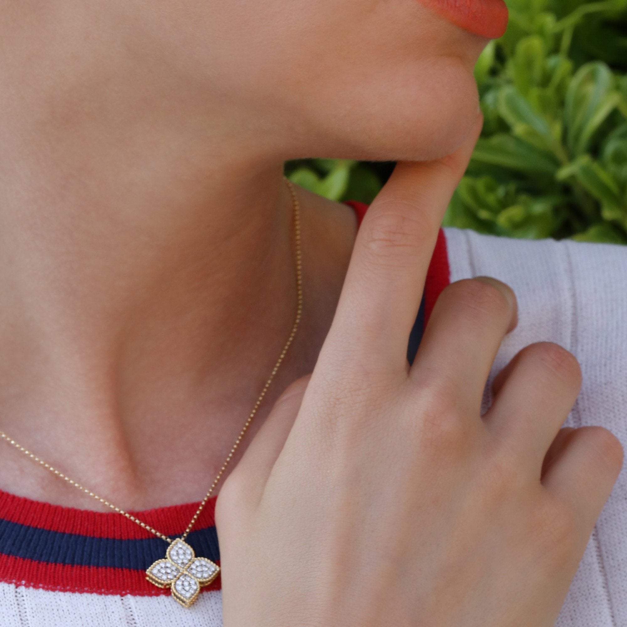 18K Gold Princess Flower Large Diamond Necklace