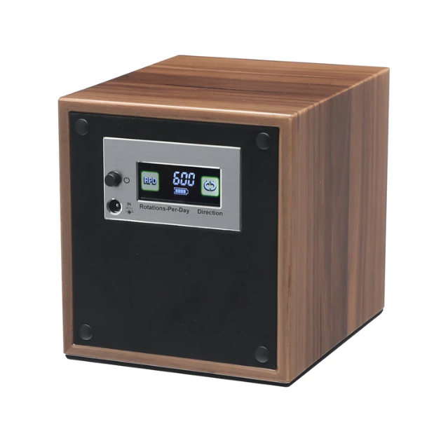 Video Thumbnail: 05 - Compact 1.20 Wag Watch Winder