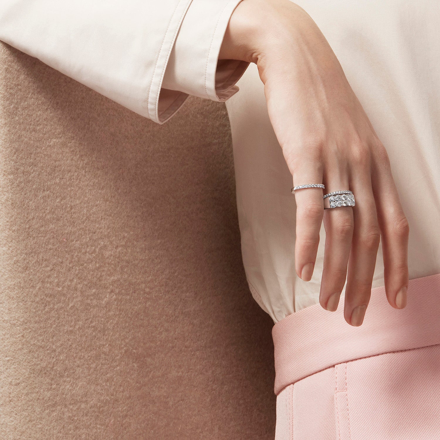 18KW Gold Signature Double Row Ring