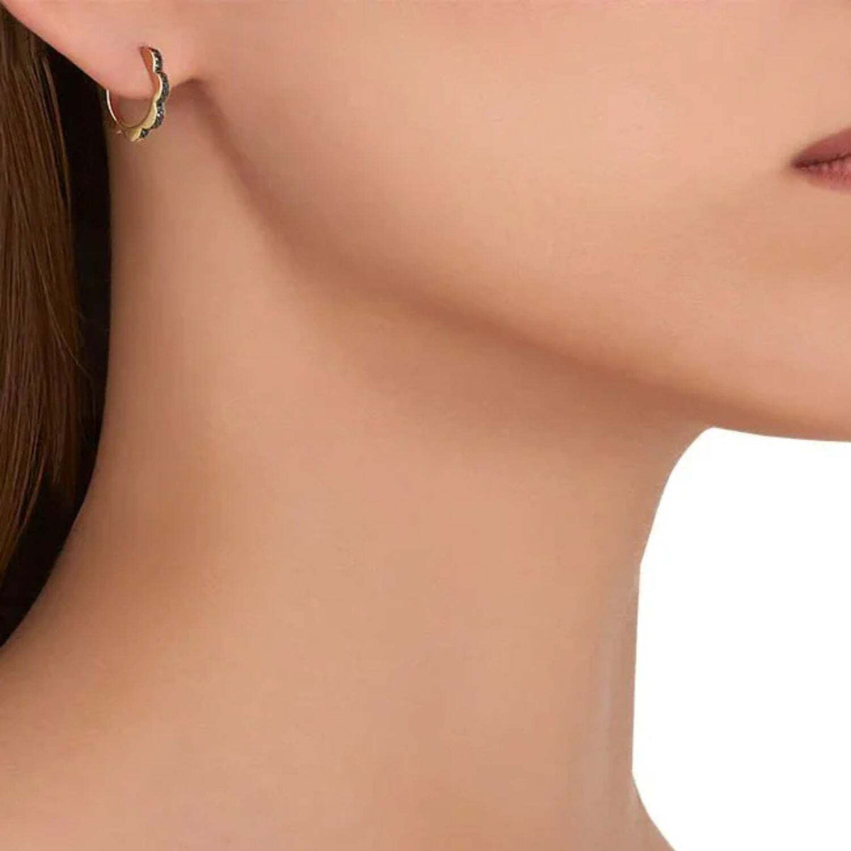 Video Thumbnail: Untitleddesign 2024 05 - Cadar Design Triplet Hoop Earring