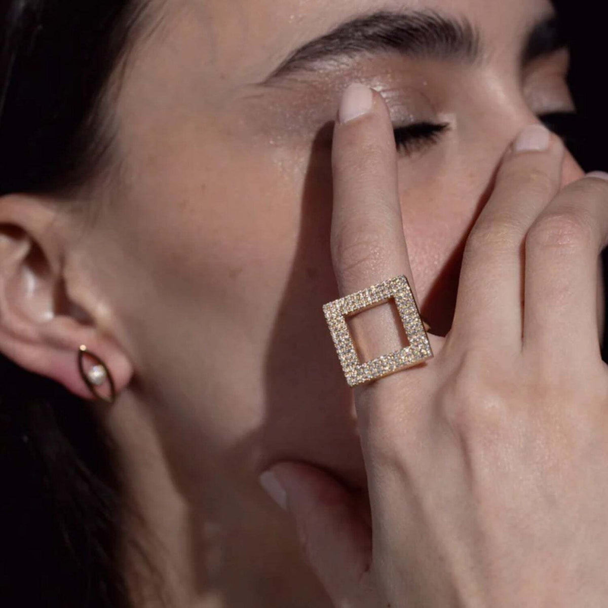 Video Thumbnail: Untitleddesign 2024 06 - Cadar Foundation Statement Ring Pave Diamonds