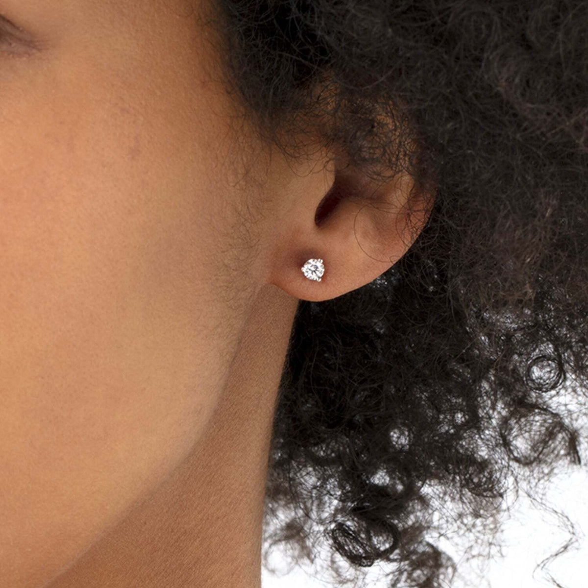 Video Thumbnail: Untitleddesign 62 - Hearts on Fire Diamond Stud Earrings 0.33ctw