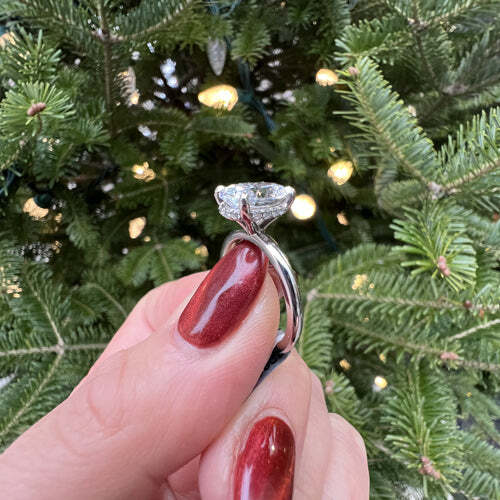 Video Thumbnail: Angeline Oval Platinum Diamond Engagement Ring