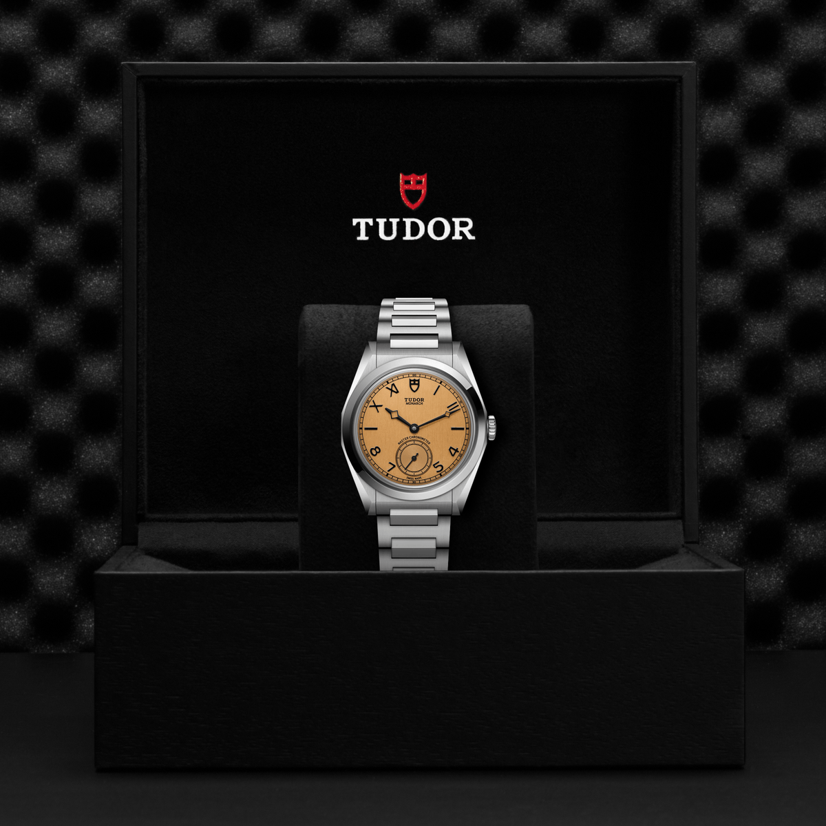 Video Thumbnail: Tudor 0001 2 - Tudor Monarch M2639w1a0u-0001