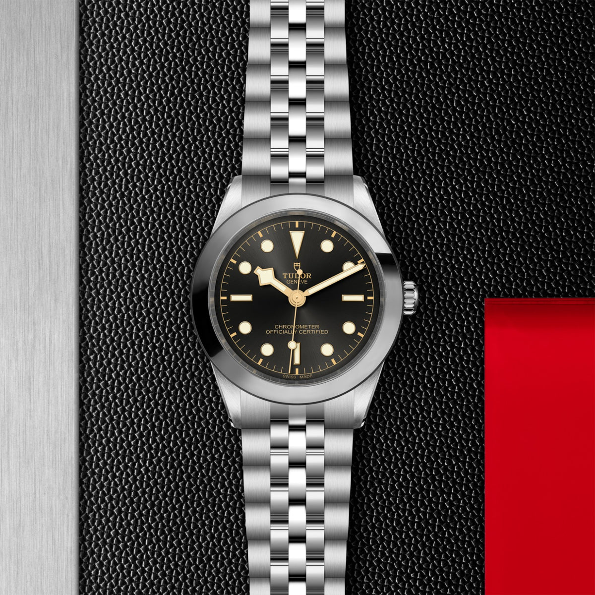 Video Thumbnail: Tudor 0001 - Tudor Black Bay One 39 M79660-0006