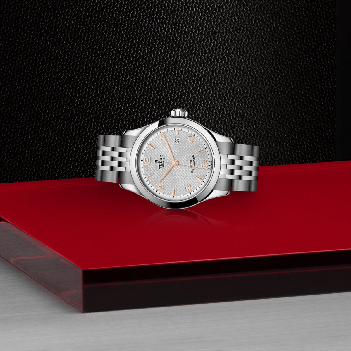 Video Thumbnail: Tudor 0001 9592 - Tudor 1926 M91350-0001