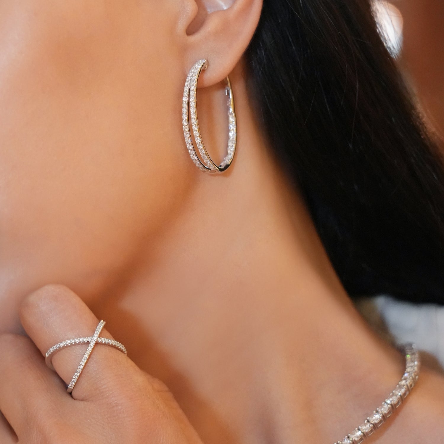 14K White Gold Diamond Oval Hoop Earrings