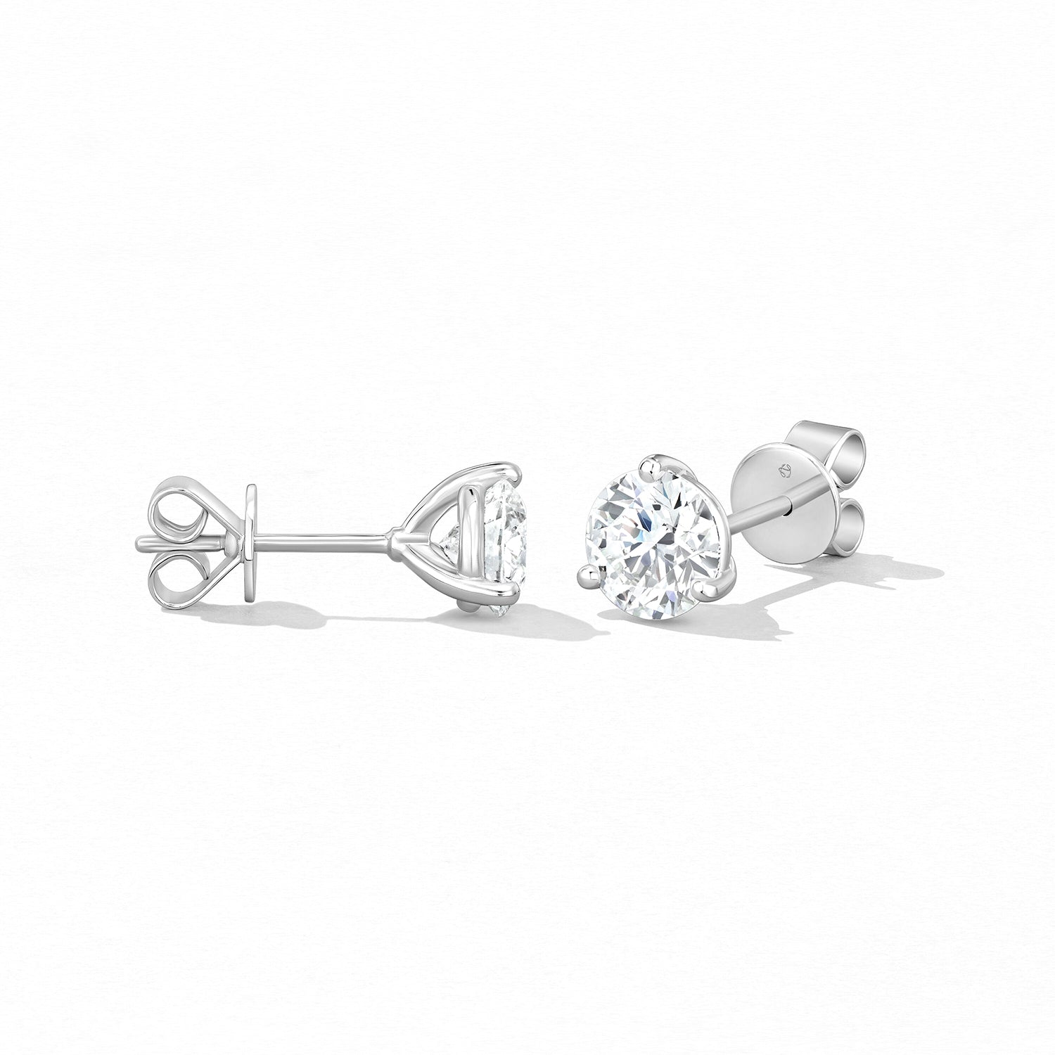 18K White Gold Three-Prong Stud Earring (0.72CTW)