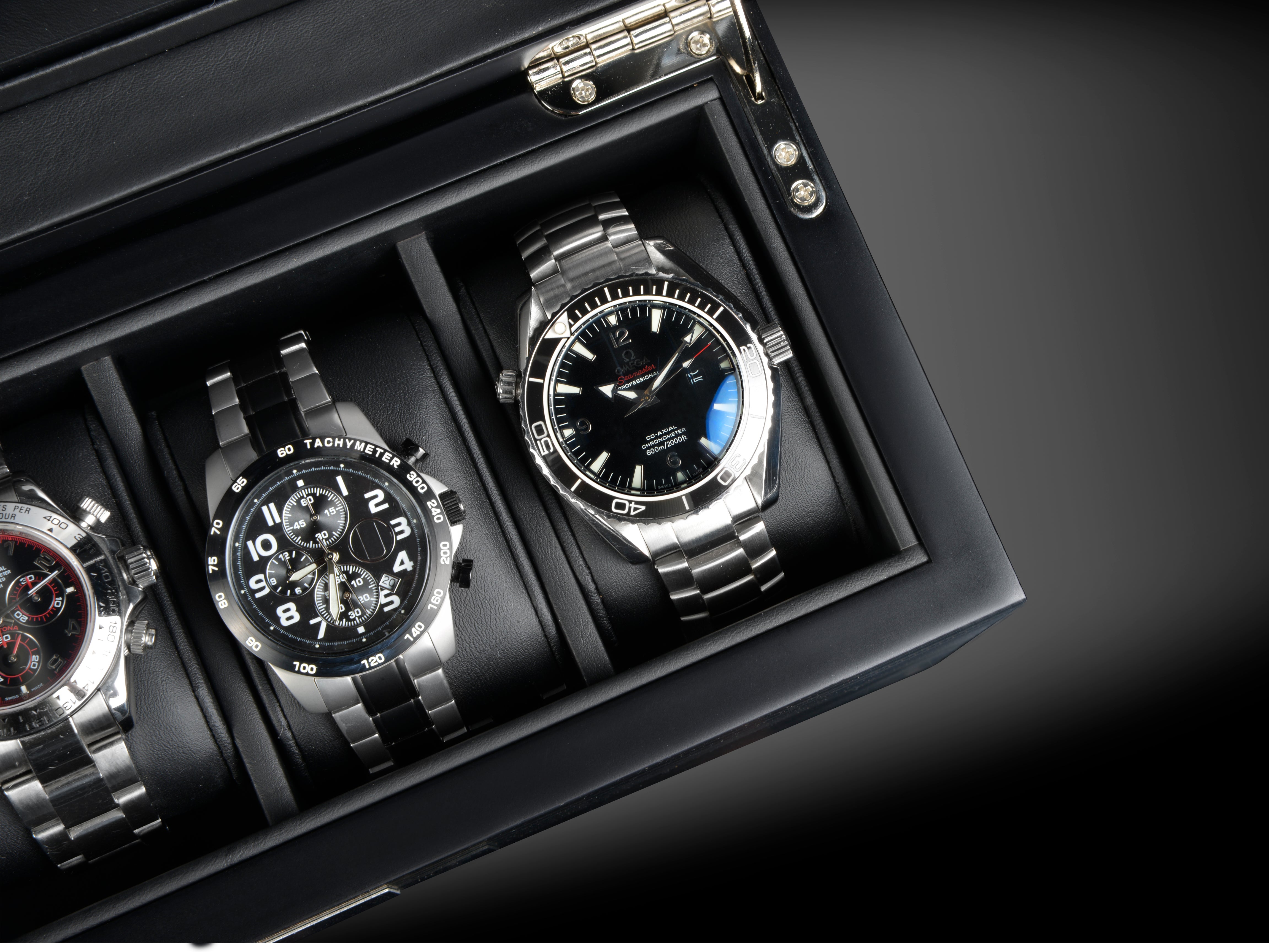 Video Thumbnail: 70019 107 D 02 - Monteray 5 Watches Black Watch Box
