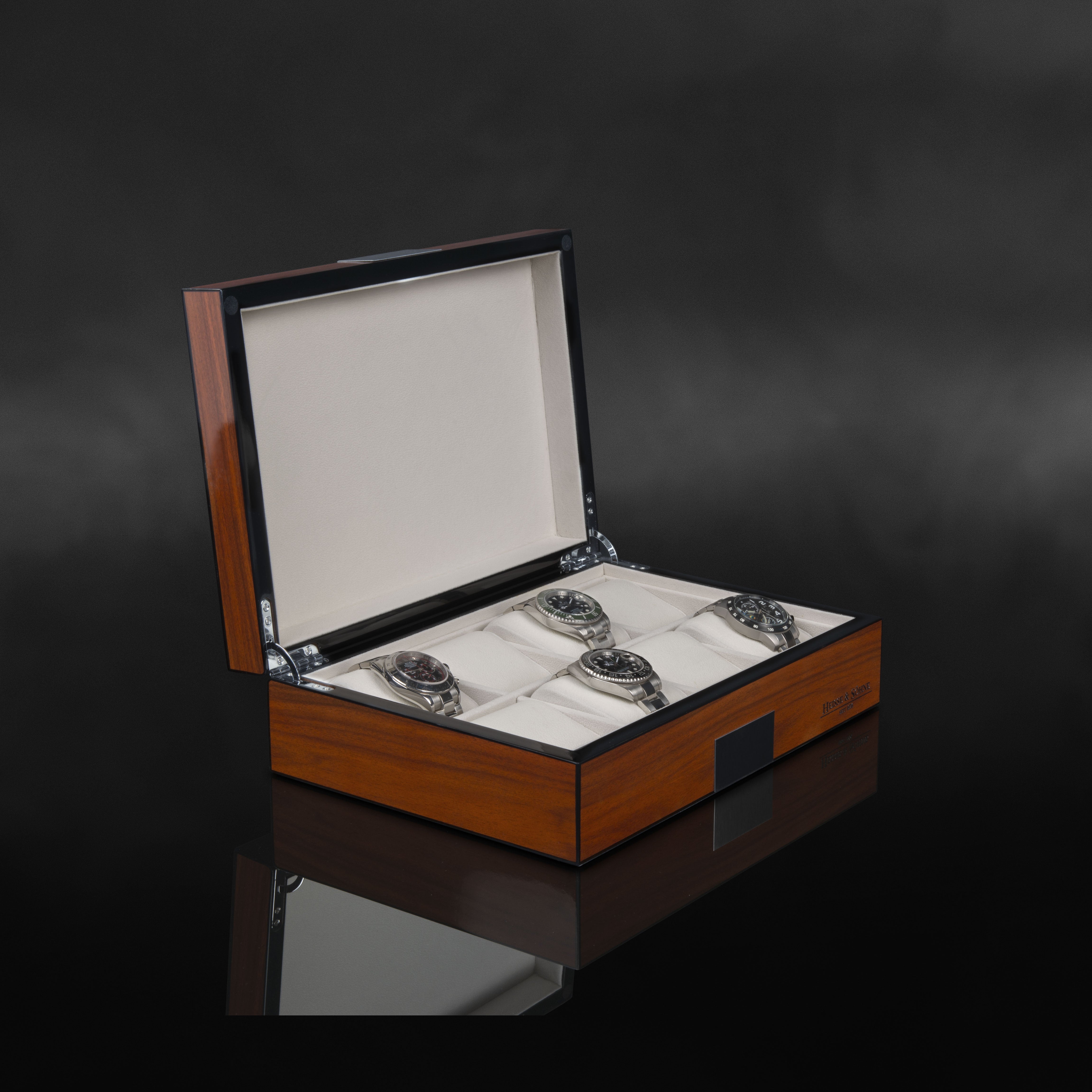 Video Thumbnail: 70019 194 53 03 - Heisse &amp; Söhne Botega Watch Box for 8 Watches in Wood