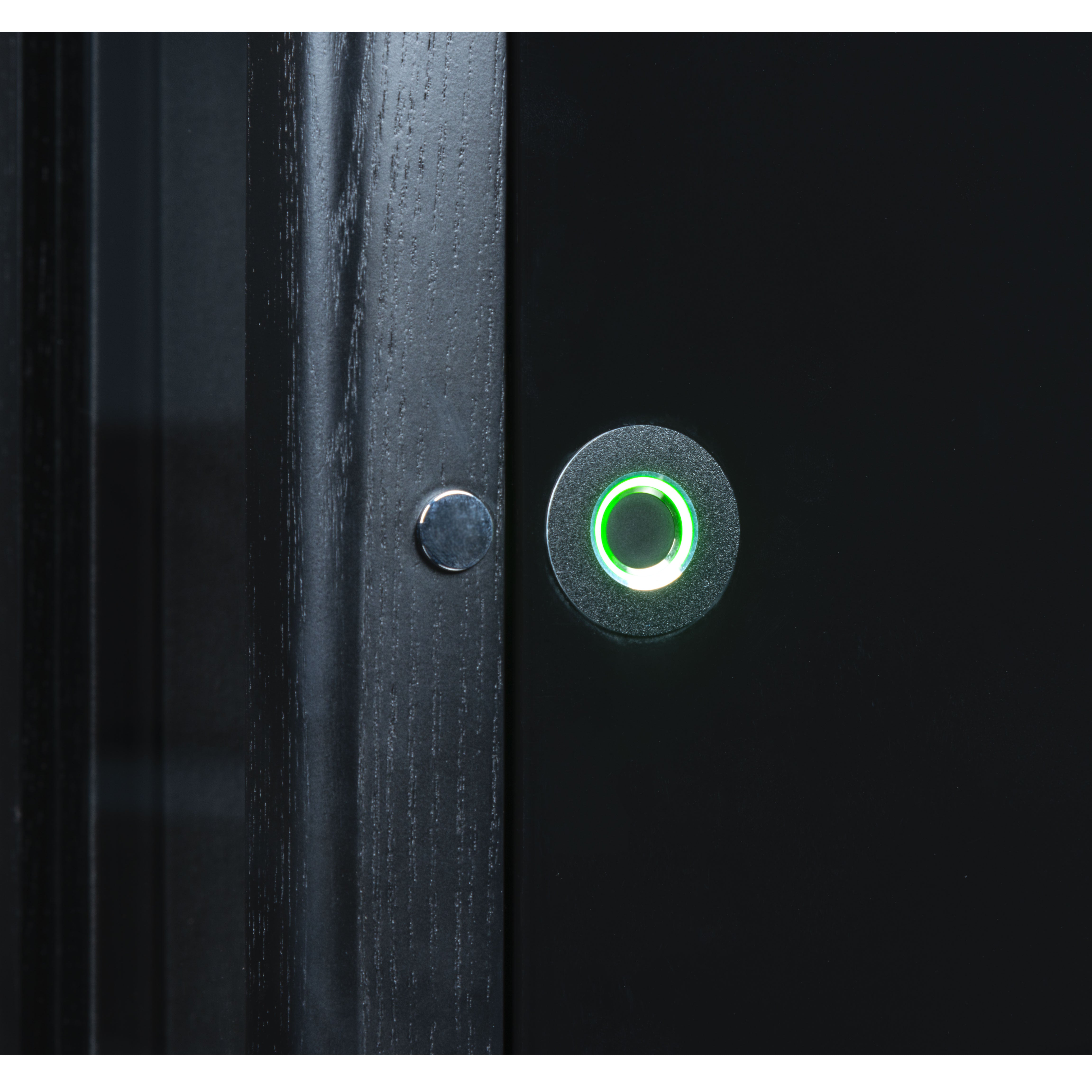 Video Thumbnail: 70019 225 142 D 03 - Heisse &amp; Söhne Chicago Watch Winder for 6 Watches in Black