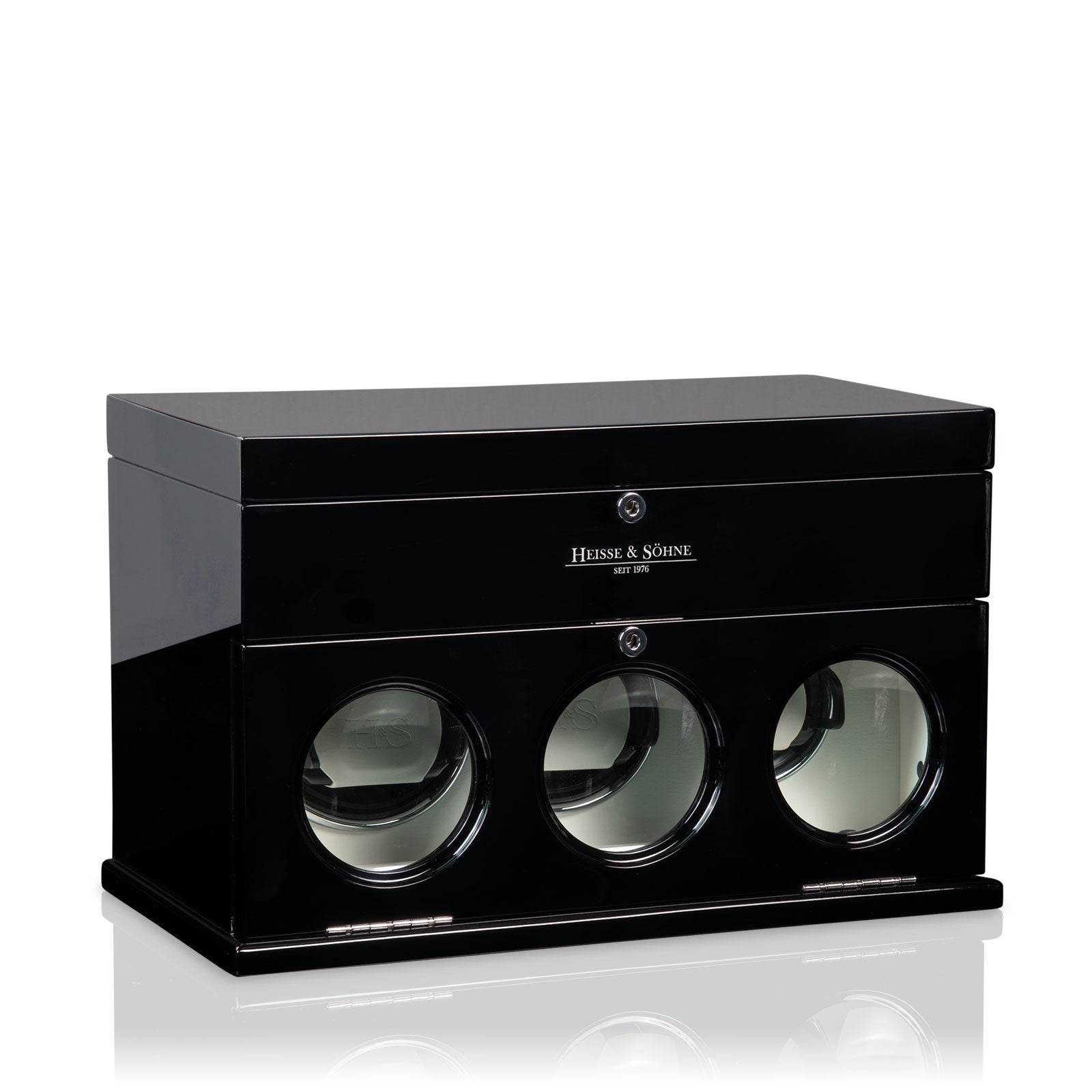 Loop 3 Black & White