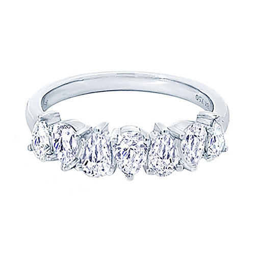 Alternating Pear Shape Diamond Wedding Band