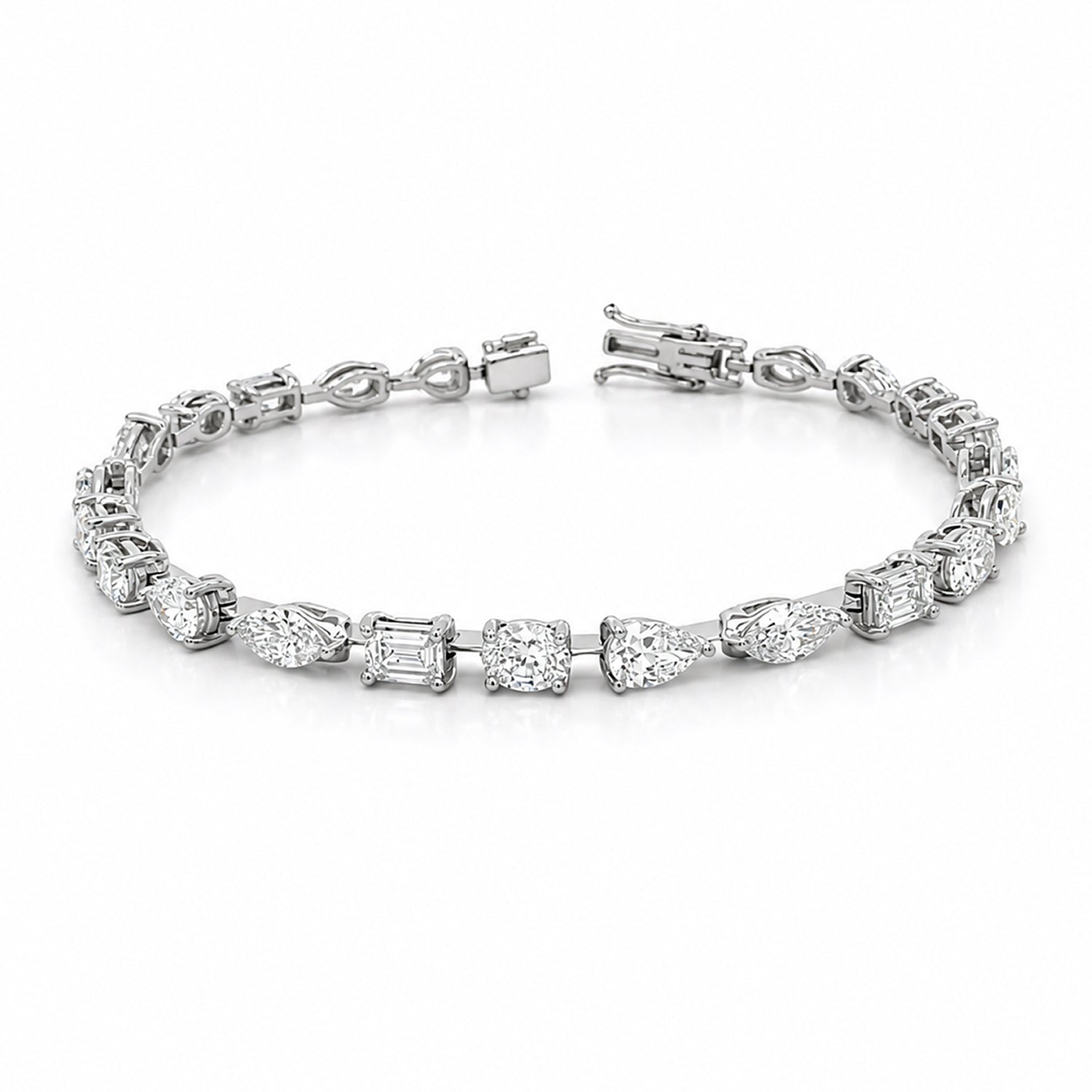 Video Thumbnail: Howard White Gold Alternating Shapes Diamond Illusion Set Bracelet 11 - Howard 18k White Gold Alternating Shapes Diamond Illusion Set Bracelet