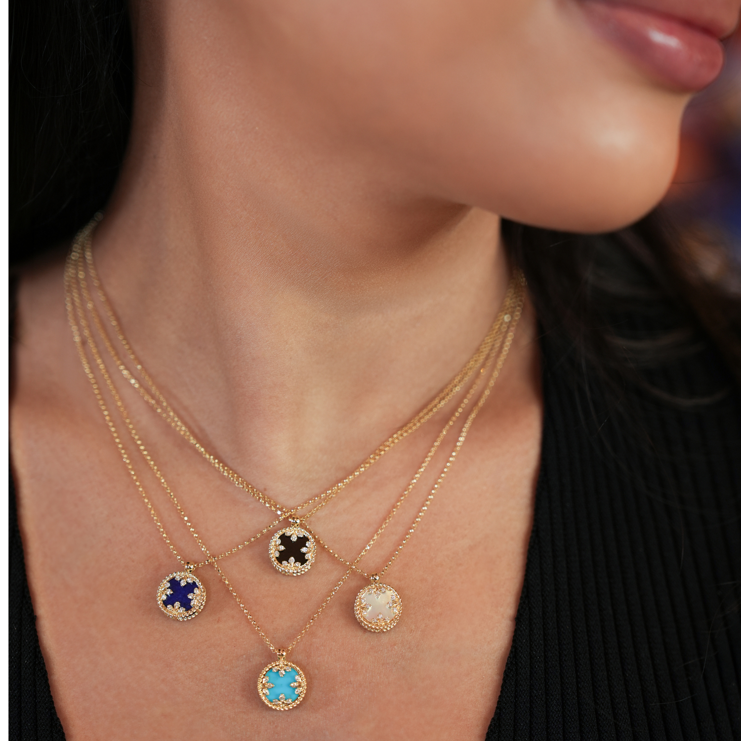 Roberto Coin 18K Yellow Gold Medallion Turquoise Necklace 12mm