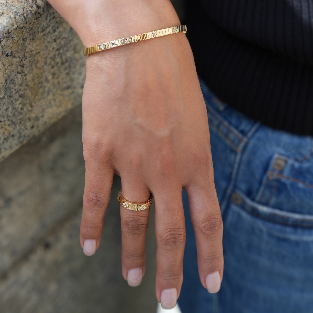 Roberto Coin 18K Yellow Gold Verona Diamond Accent Bangle 0.09ctw