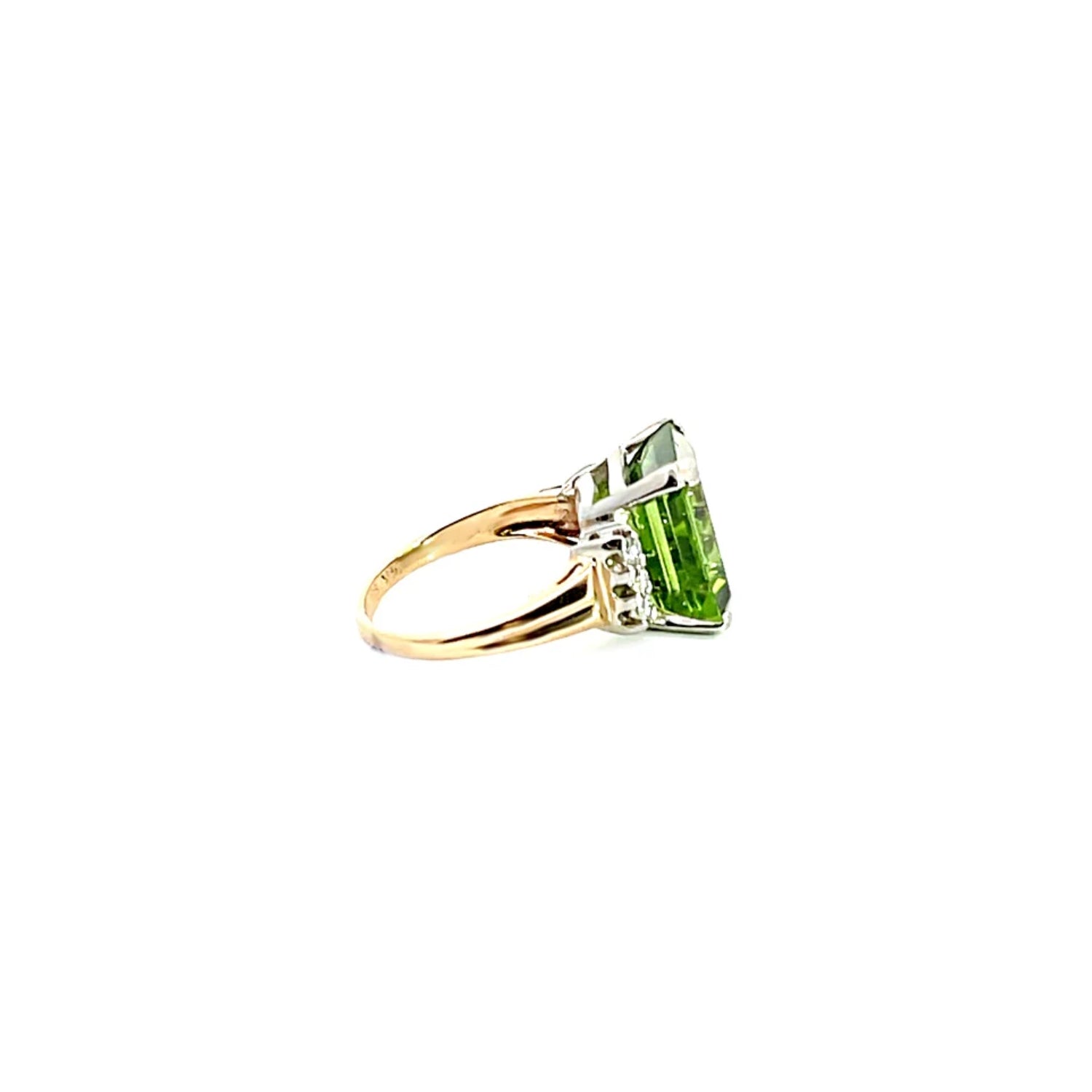 Pre-Owned Peridot Ring