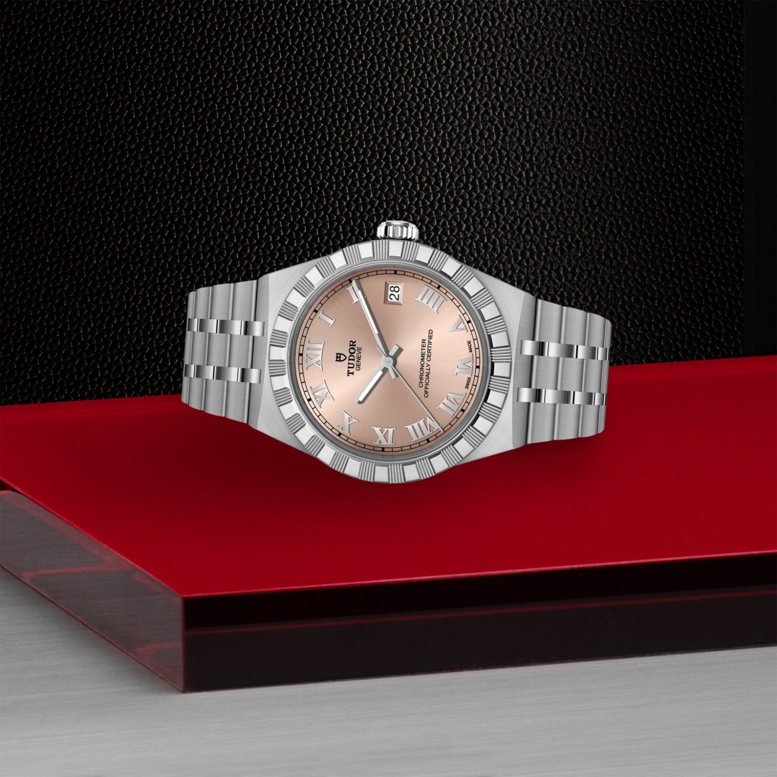 Video Thumbnail: Tudor 0105 - Tudor Royal M2836c1a0-0105