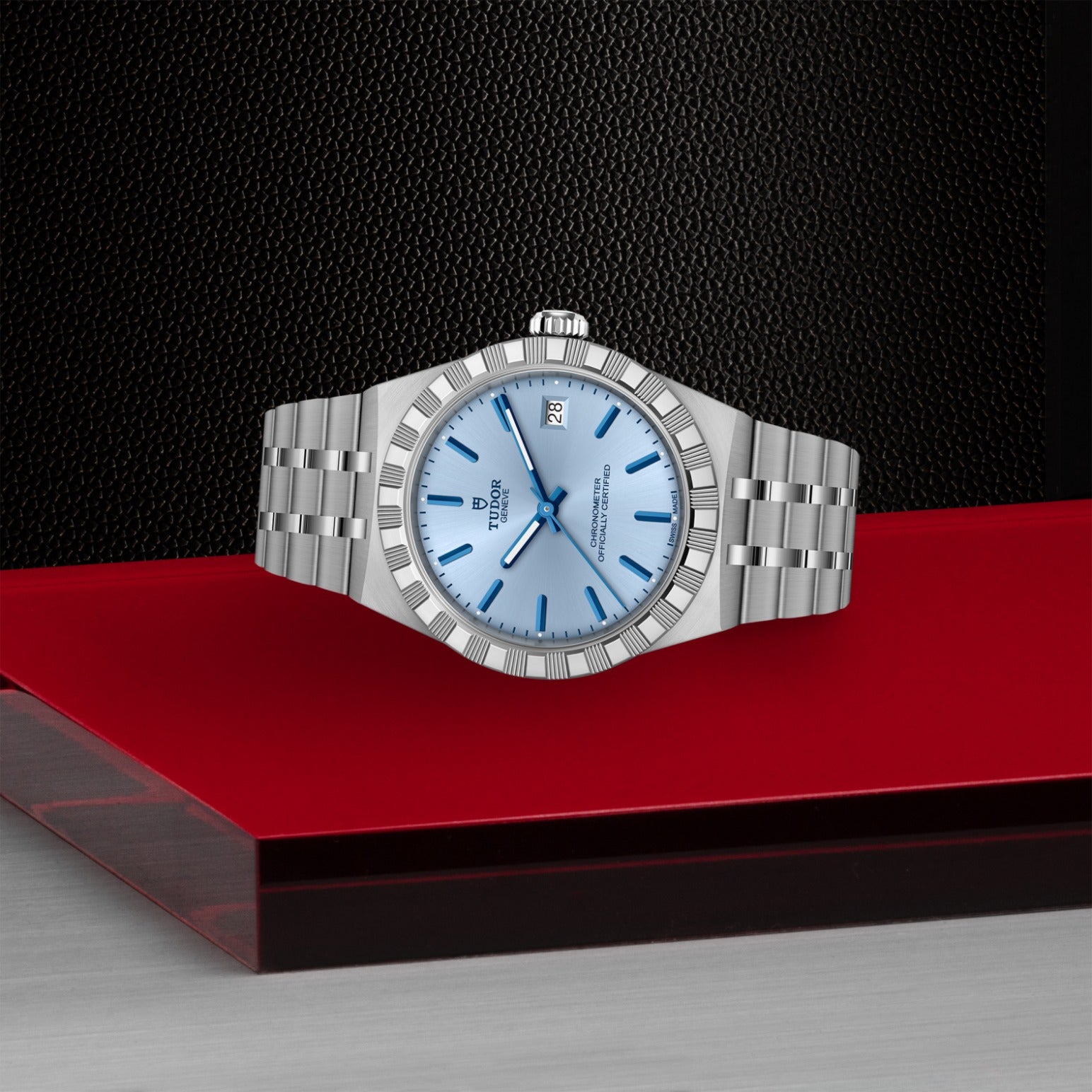 Video Thumbnail: Tudor 0106 68588413 4746 - Tudor Royal M2836c1a0-0106