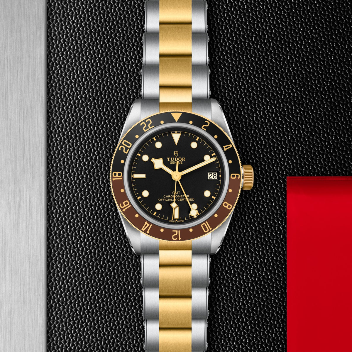 Video Thumbnail: Tudor 0001 - Tudor Black Bay GMT S&amp;g, M79833mn-0001